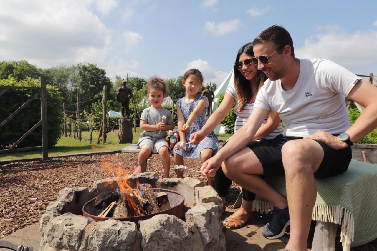 Leeds Castle Knights Glamping Hotel Buitenkant foto