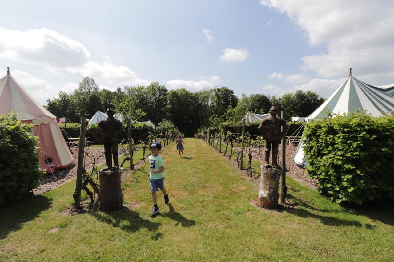 Leeds Castle Knights Glamping Hotel Buitenkant foto