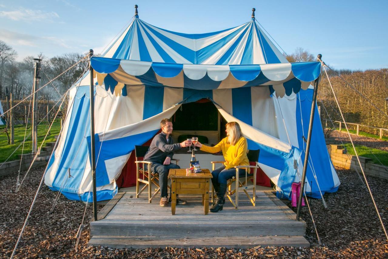 Leeds Castle Knights Glamping Hotel Buitenkant foto