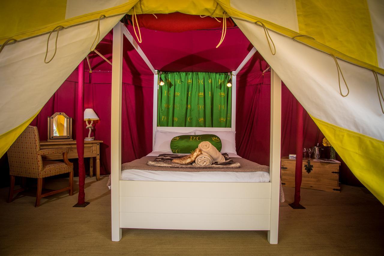 Leeds Castle Knights Glamping Hotel Buitenkant foto
